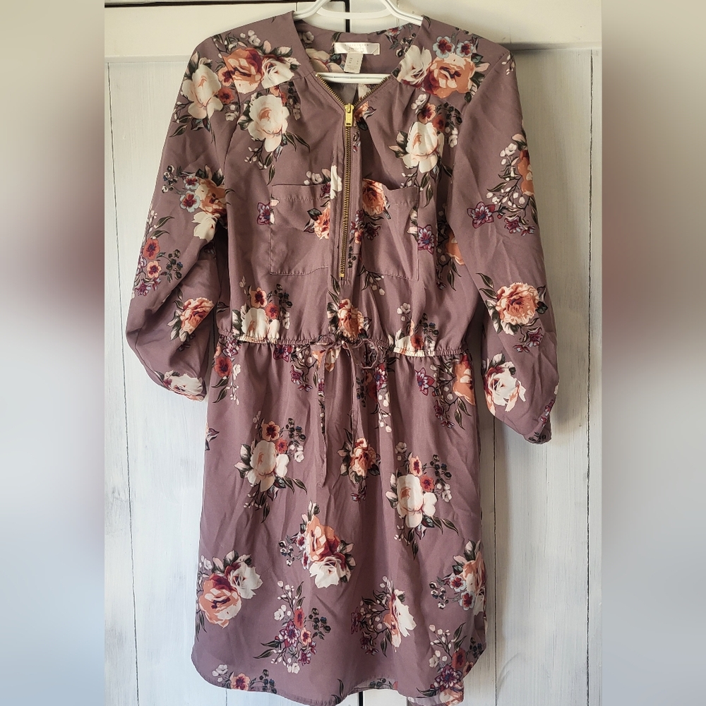Long-sleeved dress